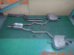 3UPJ=35430152]BMW アクティブハイブリッド5(FZ35 F10)純正 7610551 マフラー カット済み 2分割 中古_s0