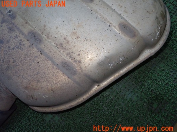 3UPJ=35430152]BMW アクティブハイブリッド5(FZ35 F10)純正 7610551 マフラー カット済み 2分割 中古_m2