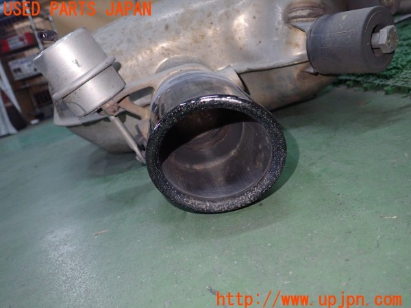 3UPJ=35430152]BMW アクティブハイブリッド5(FZ35 F10)純正 7610551 マフラー カット済み 2分割 中古_m4