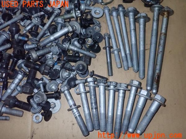 3UPJ=35570720]BMW 328i グランツーリスモ Mスポーツ(3X28 F34)前期 ネジ・ナット・ステー類 セット ジャンク_m2