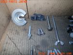 3UPJ=35620720]アウディ Q3 2.0TFSIクワトロ211PS(8UCPSF)ネジ・ナット・ステー類 セット ジャンク_s1