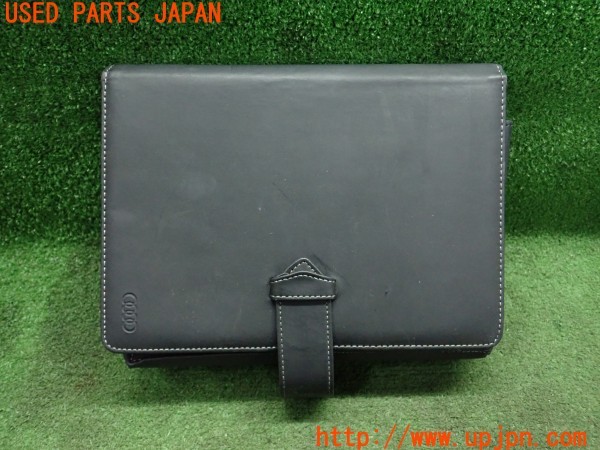 3UPJ=35620802]アウディ Q3 2.0TFSIクワトロ211PS(8UCPSF)取扱説明書 取説 車両マニュアル 中古_m4