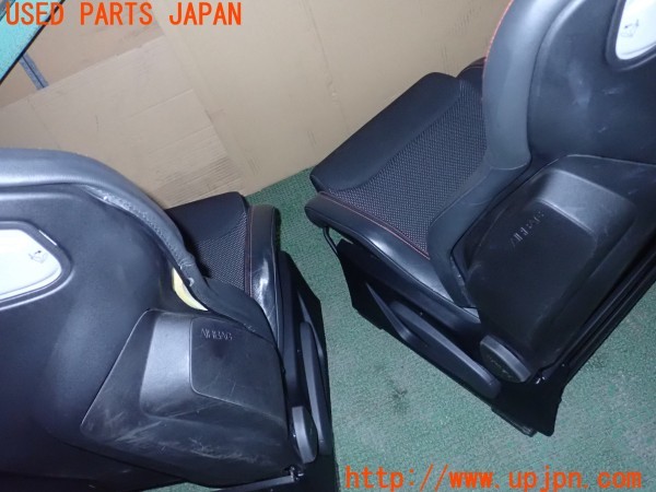 3UPJ=35710609]ルノー メガーヌR.S.(ルノー・スポール)(DZF4R)純正 RECARO レカロ シートセット 運転席 助手席 レール付き 中古_m4