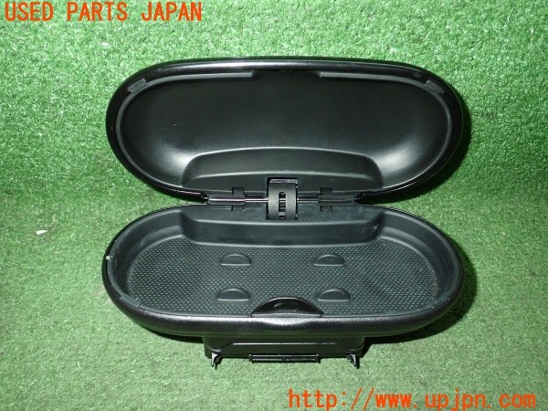 3UPJ=35760652]BMW ミニ(MINI)ジョンクーパーワークス クロスオーバー(XDJCW R60)純正 メガネケース サングラスケース 中古_m2