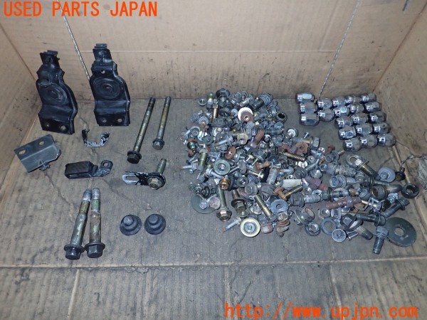 3UPJ=35850720]フェアレディZ バージョンS 2by2 Tバールーフ(GZ32)前期 ネジ・ナット・ステー類 セット ジャンク_m0