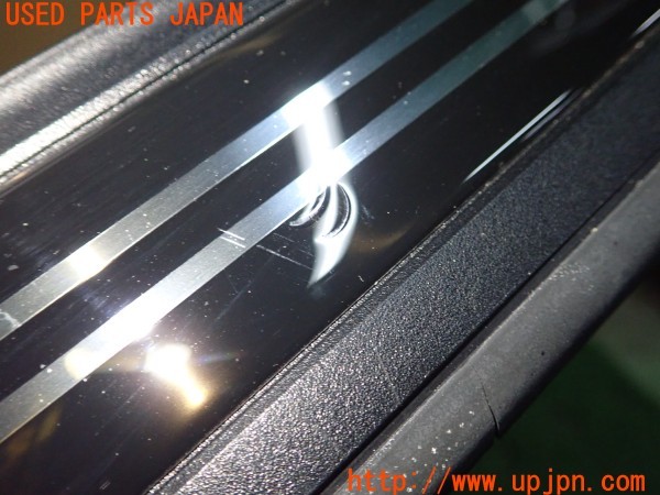 3UPJ=35940616]BMW アルピナ D3 ビターボ リムジン(3N1A E90系)純正 スカッフプレート 中古_m1