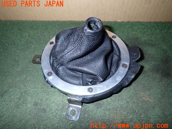 3UPJ=36010615]ロードスター Sスペシャル(NA6CE)後期 社外 シフトブーツ ステー付き コンソールレス仕様 中古_m0