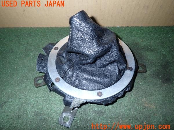 3UPJ=36010615]ロードスター Sスペシャル(NA6CE)後期 社外 シフトブーツ ステー付き コンソールレス仕様 中古_m1