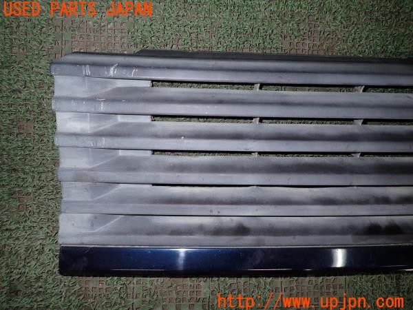 3UPJ=36090047]ランドローバー レンジローバー 4.6HSE(LP60D P38A)後期 純正 AWR 1617 フロントグリル① 中古_m1
