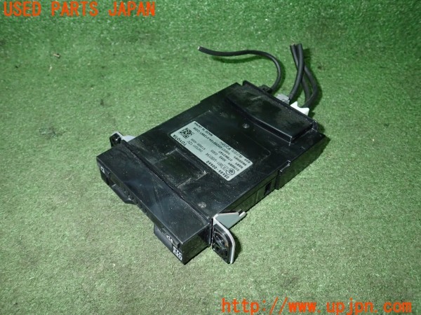 3UPJ=36110503]C-HR(ZYX10)純正ビルトイン 08686-00660 ETC車載器 ETC2.0 中古_m0