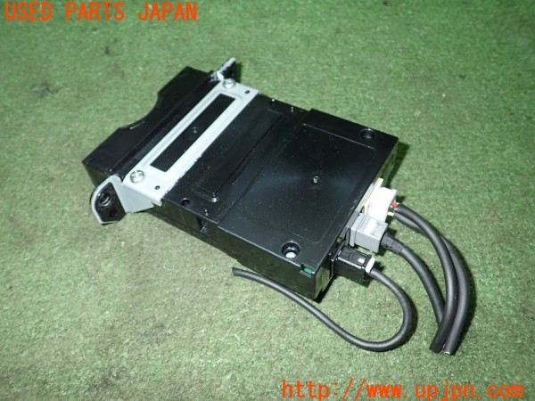 3UPJ=36110503]C-HR(ZYX10)純正ビルトイン 08686-00660 ETC車載器 ETC2.0 中古_m1