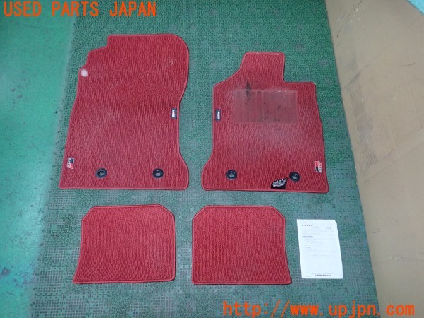 3UPJ=36190629]GR86(BRZ)RZ(ZN8 A型)純正 オプション フロアマット MT用 中古_m0