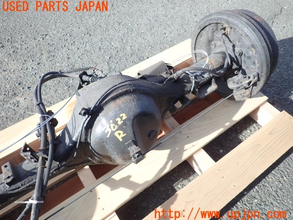 3UPJ=36220306]ランドクルーザー60 バン XV ハイルーフ(HJ61V(改))後期 純正 リアデフホーシング デフロック 中古_m4