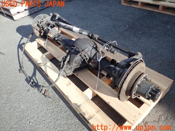 3UPJ=36220318]ランドクルーザー60 バン(HJ61V(改))後期 純正 フロントデフホーシング デフロック 社外 ステアリングダンパー付き 中古_m1