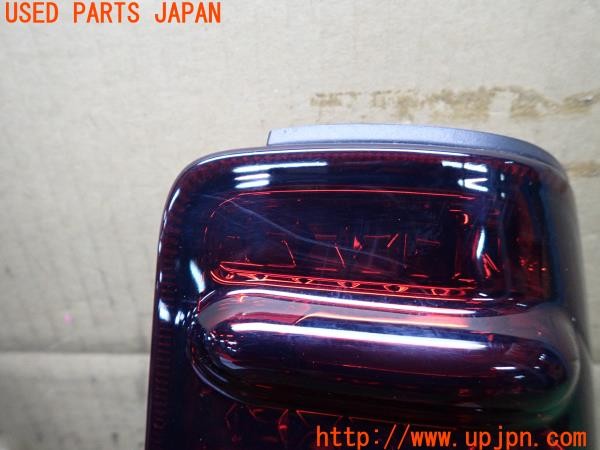 3UPJ=36230547]ジムニー(JB23W 1型)IH GROUP 60-1336 テールランプ 中古_m2
