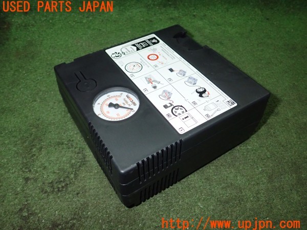 3UPJ=36240625]VW ポロ TSI アクティブ(AWDLA)純正 パンク修理キット 中古_m2