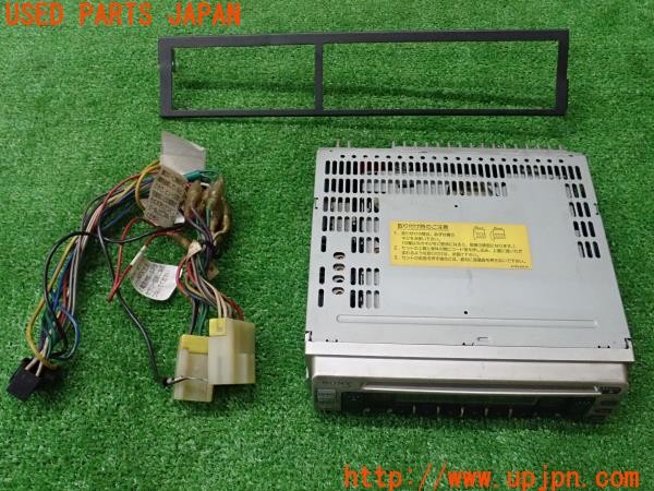 3UPJ=36310518]セドリック ワゴン GL(WUY30)SONY CDX-1900 CDプレーヤー FM/AMコンパクトディスクプレーヤー1din パネル付き 中古_m0