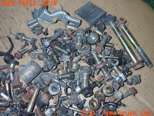 3UPJ=36310720]セドリック ワゴン GL(WUY30)純正 ネジ・ナット・ステー類 セット ジャンク_m1