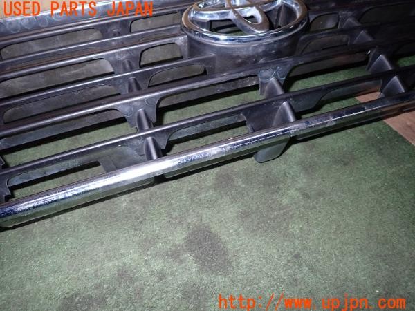 3UPJ=36360047]ランドクルーザー80(FZJ80G)後期 社外 TY07175 フロントグリル 中古_m2