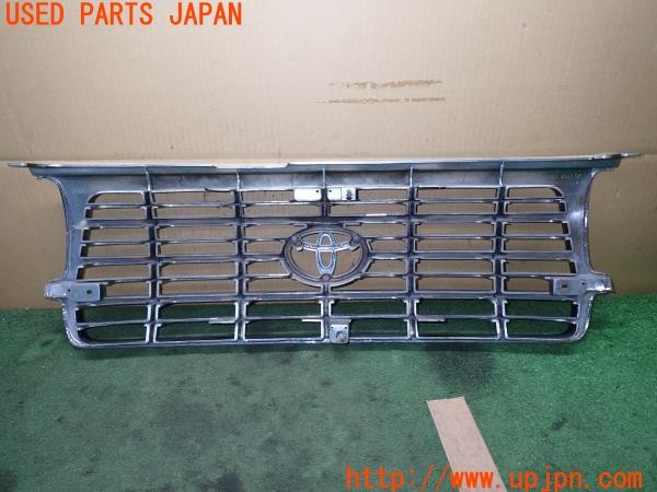 3UPJ=36360047]ランドクルーザー80(FZJ80G)後期 社外 TY07175 フロントグリル 中古_m3