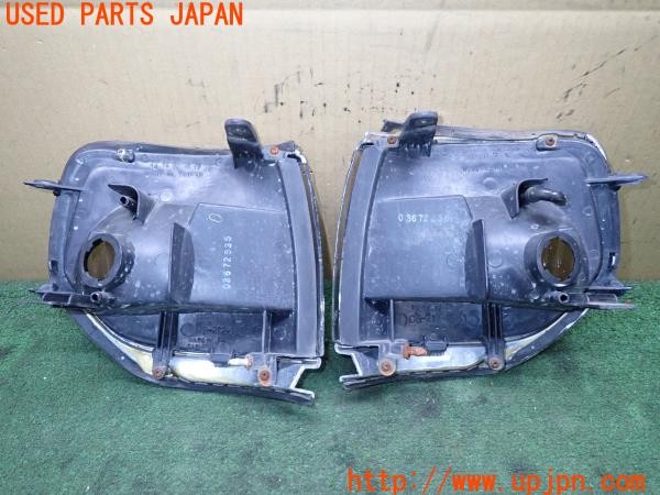 3UPJ=36360523]ランドクルーザー80(FZJ80G)後期 DEPO デポ 01-212-1551L-C 01-212-1551R-C コーナーランプ 中古_m4