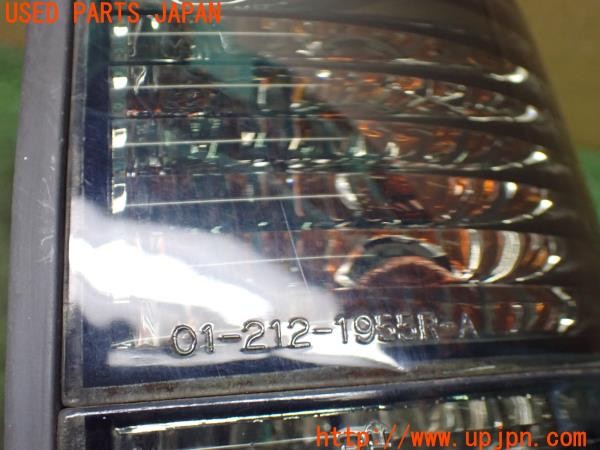 3UPJ=36360547]ランドクルーザー80(FZJ80G)後期 DEPO デポ 01-212-1955L-C 01-212-1955R-C テールランプ 中古_m2