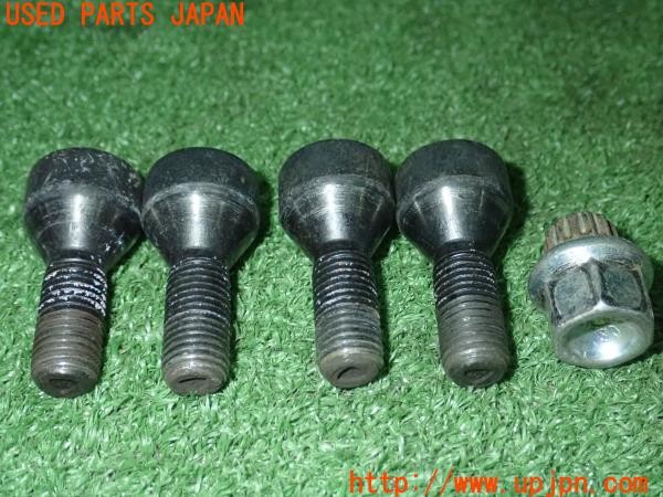 3UPJ=36480968]BMW 320i クーペ(WA20 E92)前期 純正 ホイールロックナット 中古_m1
