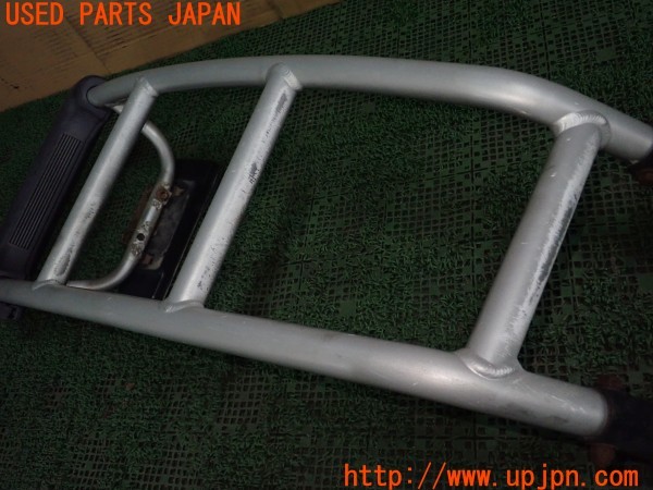 3UPJ=36520060]ランドクルーザー100(UZJ100W)前期 純正 リアラダー はしご 中古_m2