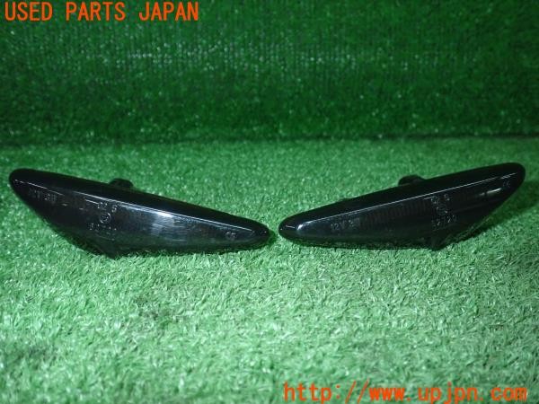 3UPJ=36560530]アバルト 124スパイダー(NF2EK)社外 サイドマーカー スモークレンズ 左右 中古_m0