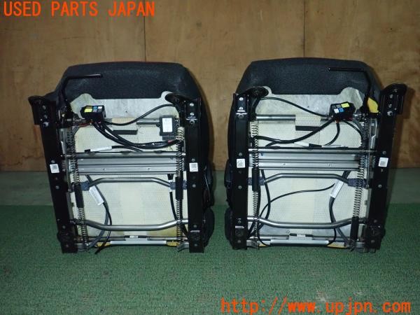 3UPJ=36560609]アバルト 124スパイダー(NF2EK)純正 シートセット BOSEヘッドレストスピーカー内臓 運転席 助手席 中古_m4