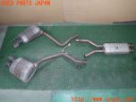 3UPJ=36620152]ベンツ CLS350 ブルーエフィシェンシーAMGスポーツパッケージ(218359 C218)前期 純正A2124910501 マフラー 3分割カット 中古_s1