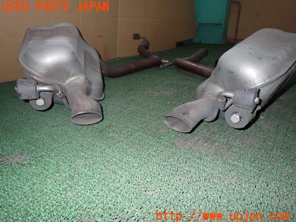 3UPJ=36620152]ベンツ CLS350 ブルーエフィシェンシーAMGスポーツパッケージ(218359 C218)前期 純正A2124910501 マフラー 3分割カット 中古_m2