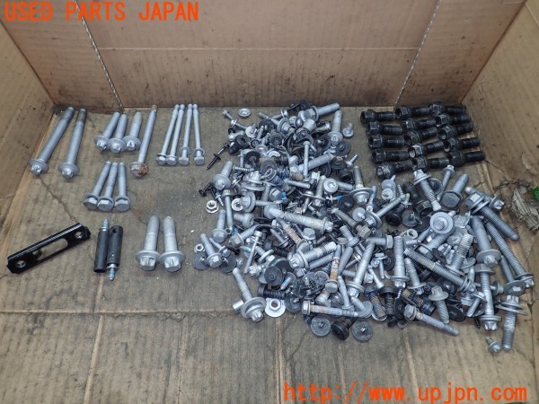 3UPJ=36890720]BMW ミニ(MINI)ジョンクーパーワークス クラブマン(JZJCWM F55)ネジ・ナット・ステー類 セット ジャンク_m0