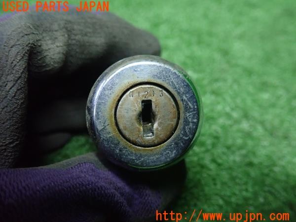 3UPJ=36920208]グロリア スーパー6 タテグロ(PA30)前期 純正 キーシリンダー キーセット 希少 旧車 中古_m2
