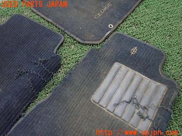 3UPJ=36920629]グロリア スーパー6 タテグロ(PA30)前期 純正オプション フロアマット 希少 旧車 中古_m3