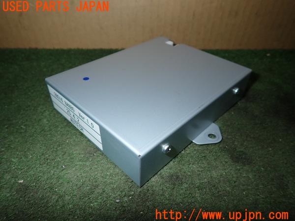 3UPJ=37070526]セレナ XV(C28)チェアキャブ スロープタイプ 純正 28516 8A880 コンピューター 左オートステップ用? 福祉車両 中古_m0