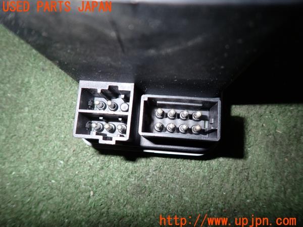 3UPJ=37170527]ベンツ C180(202028 W202)純正 2028002248 ドアロックアクチュエーター セントラルポンプ 中古_m3