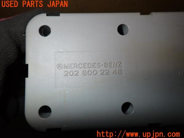 3UPJ=37170527]ベンツ C180(202028 W202)純正 2028002248 ドアロックアクチュエーター セントラルポンプ 中古_m4