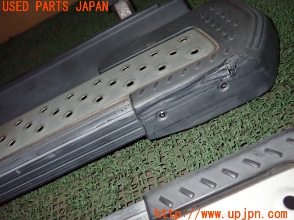 3UPJ=37330025]パジェロ ロング スーパーエクシード(V75W)前期 純正 サイドステップ 中古_m1