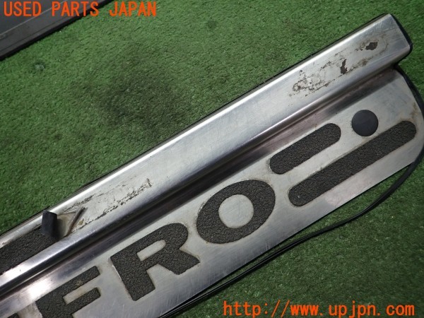 3UPJ=37330616]パジェロ ロング スーパーエクシード(V75W)前期 純正 スカッフプレート 中古_m1