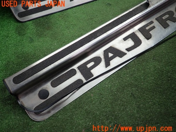 3UPJ=37330616]パジェロ ロング スーパーエクシード(V75W)前期 純正 スカッフプレート 中古_m2