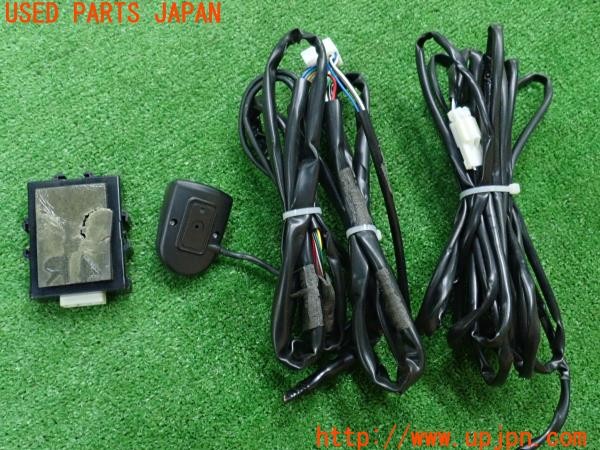 3UPJ=37390540]ヴォクシーハイブリッド(ノアHV)(ZWR80G)前期 純正 コーナーセンサー クリアランスソナー 08503-00170 中古_m1