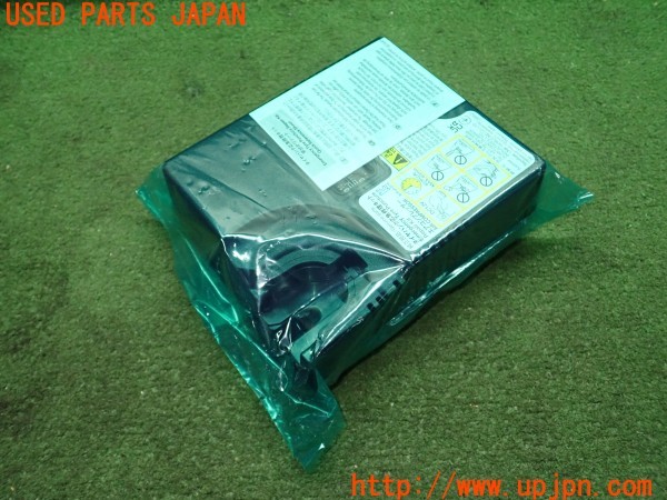 3UPJ=37650625]カローラ ツーリング ハイブリッド(ZWE219W)純正 パンク修理キット 中古_m1