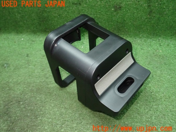 3UPJ=37750631]ジムニーシエラ JC(JB74W 3型)社外 ドリンクホルダー 中古_m3