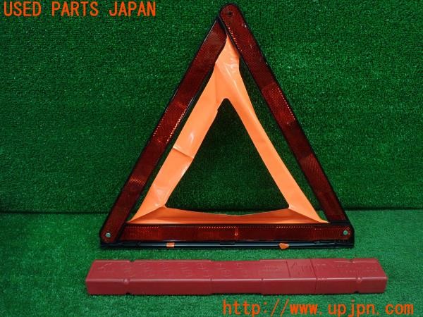 3UPJ=37940643]BMW 320i グランツーリスモ(3X20 F34)純正 6 770 487 三角表示板 停止表示板 中古_m0