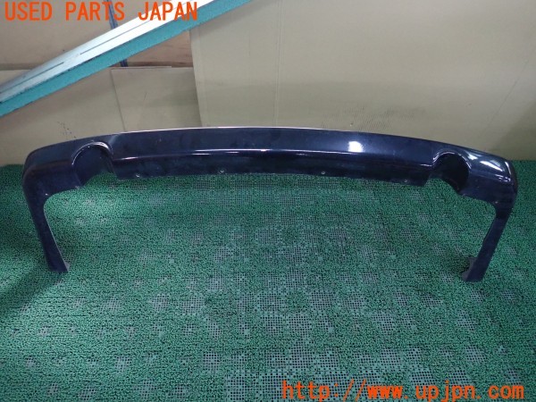 3UPJ=38520056]クライスラー 300C 5.7HEMI(LX57)前期 社外 リアアンダースポイラー FRP 中古_m0