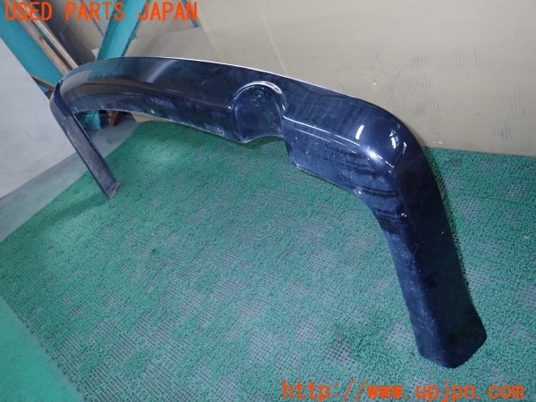 3UPJ=38520056]クライスラー 300C 5.7HEMI(LX57)前期 社外 リアアンダースポイラー FRP 中古_m2
