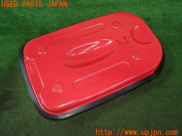 3UPJ=38520640]クライスラー 300C 5.7HEMI(LX57)前期 ENERGY GEAR エナジーギア JF-244 ガソリン携行缶 5L 中古_m3