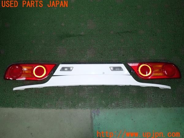3UPJ=38910547]180SX タイプX(RPS13)中期 後期型 純正 テールランプ ガーニッシュセット 換装 中古_m0