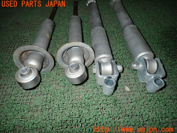 3UPJ=39050408]ジムニー XC(JA22W 2型)純正 41700-82CB0 サスペンション ストラット ショックアブソーバー 難有 中古_m2